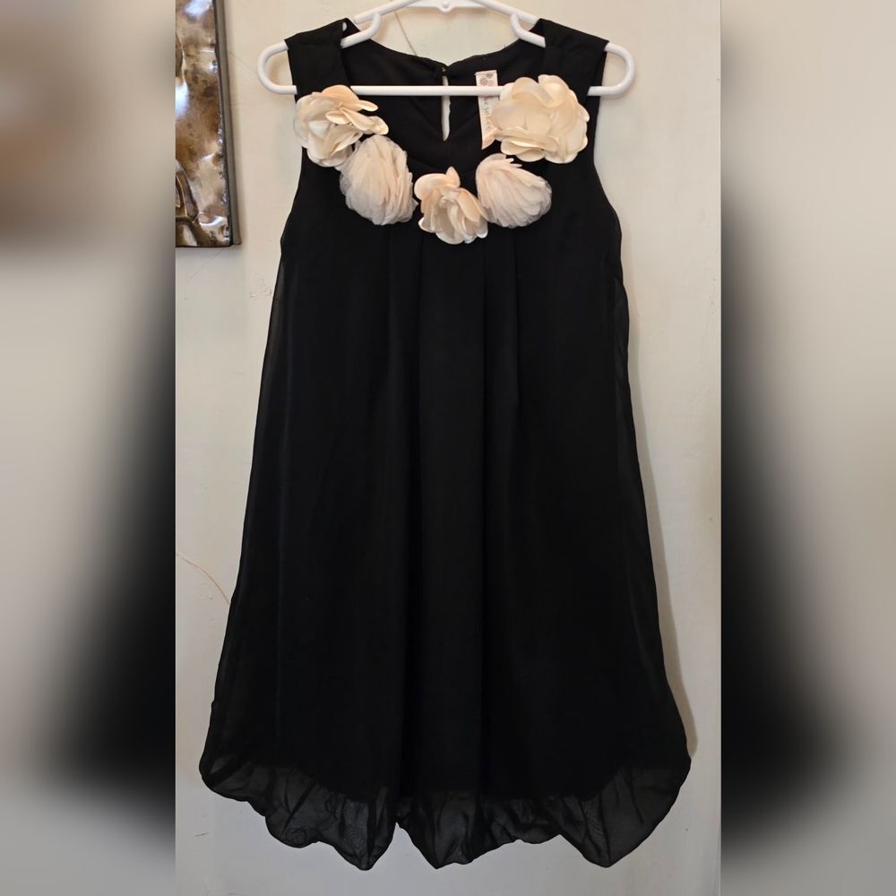 🧡 Cherokee Black Dress with Cream Floral Accents Kids M - Picture 1 of 7